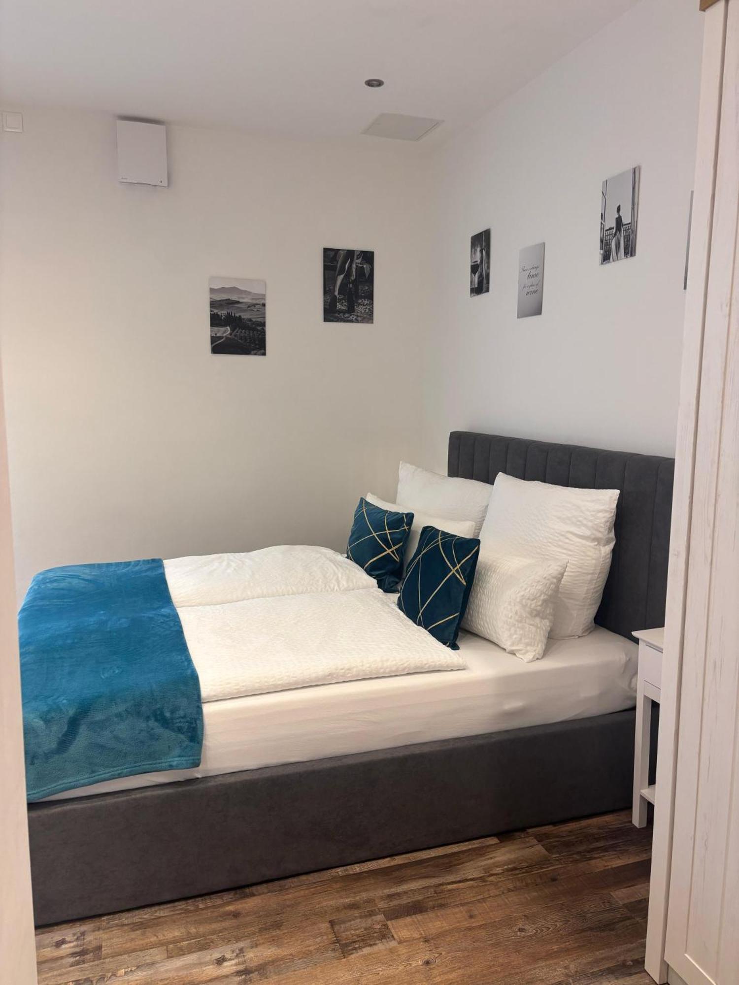 Apartmenthaus Wertheim Rom bilde